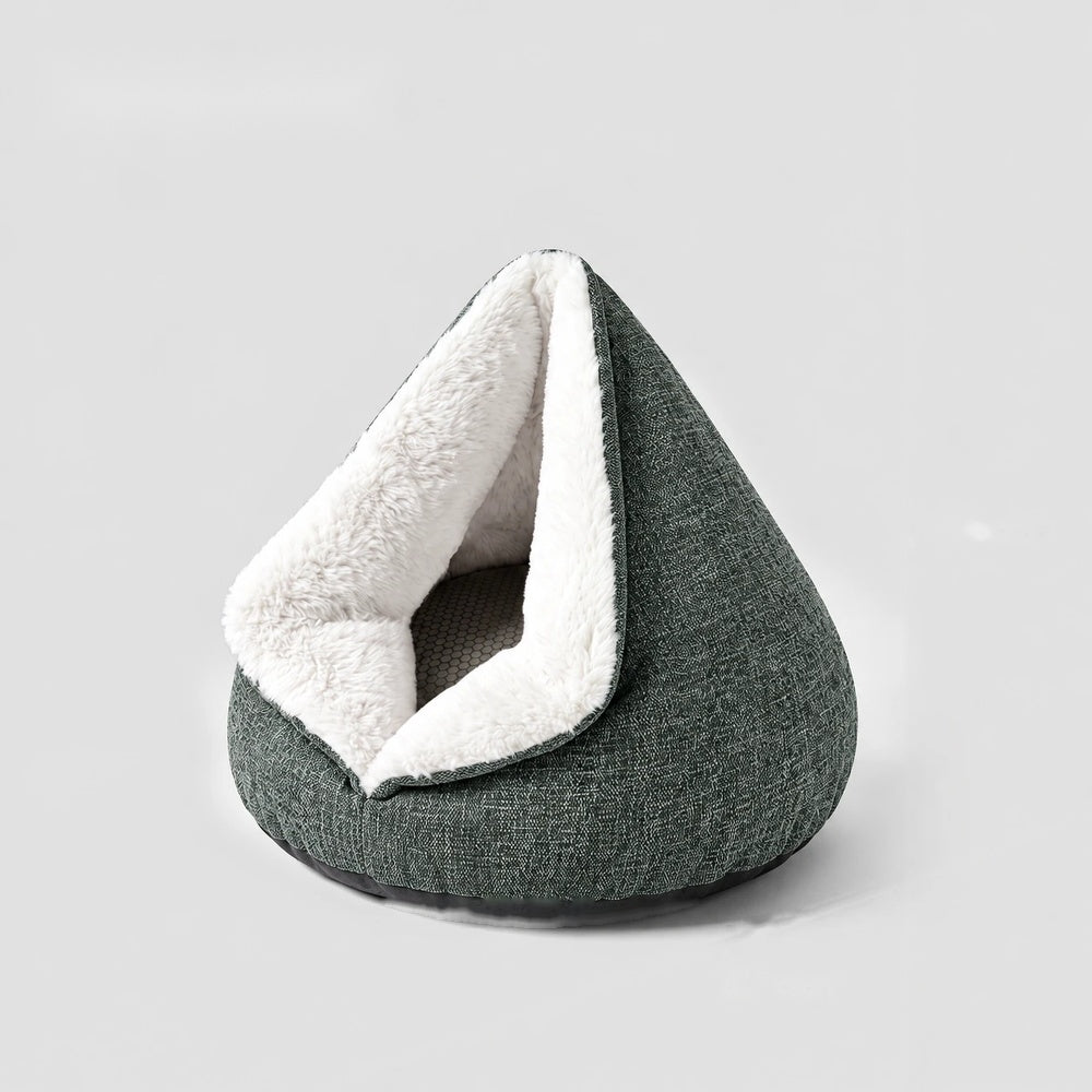 Cozy Self-Warming Cat Cave Bed